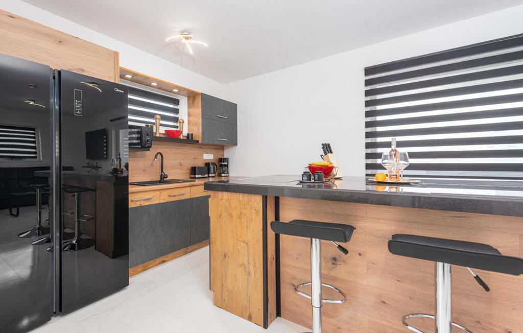 Luxurioeses Penthouse Welle Mit Whirlpool, Grill Und Meerblick Vir Exterior foto